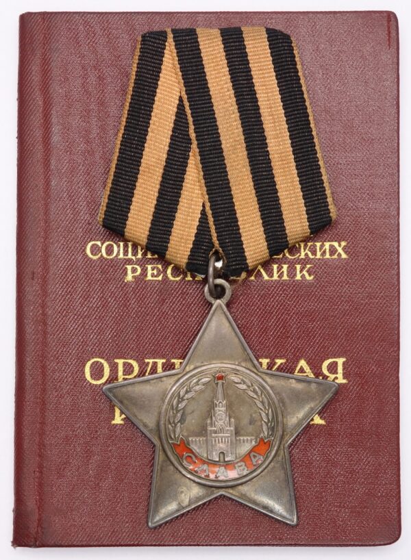 Soviet Order of Glory 3rd class #781019 with document